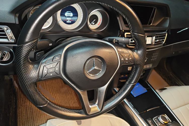 Used Mercedes-Benz E-Class 2015 E 260 L Sport Edition Steering Wheel