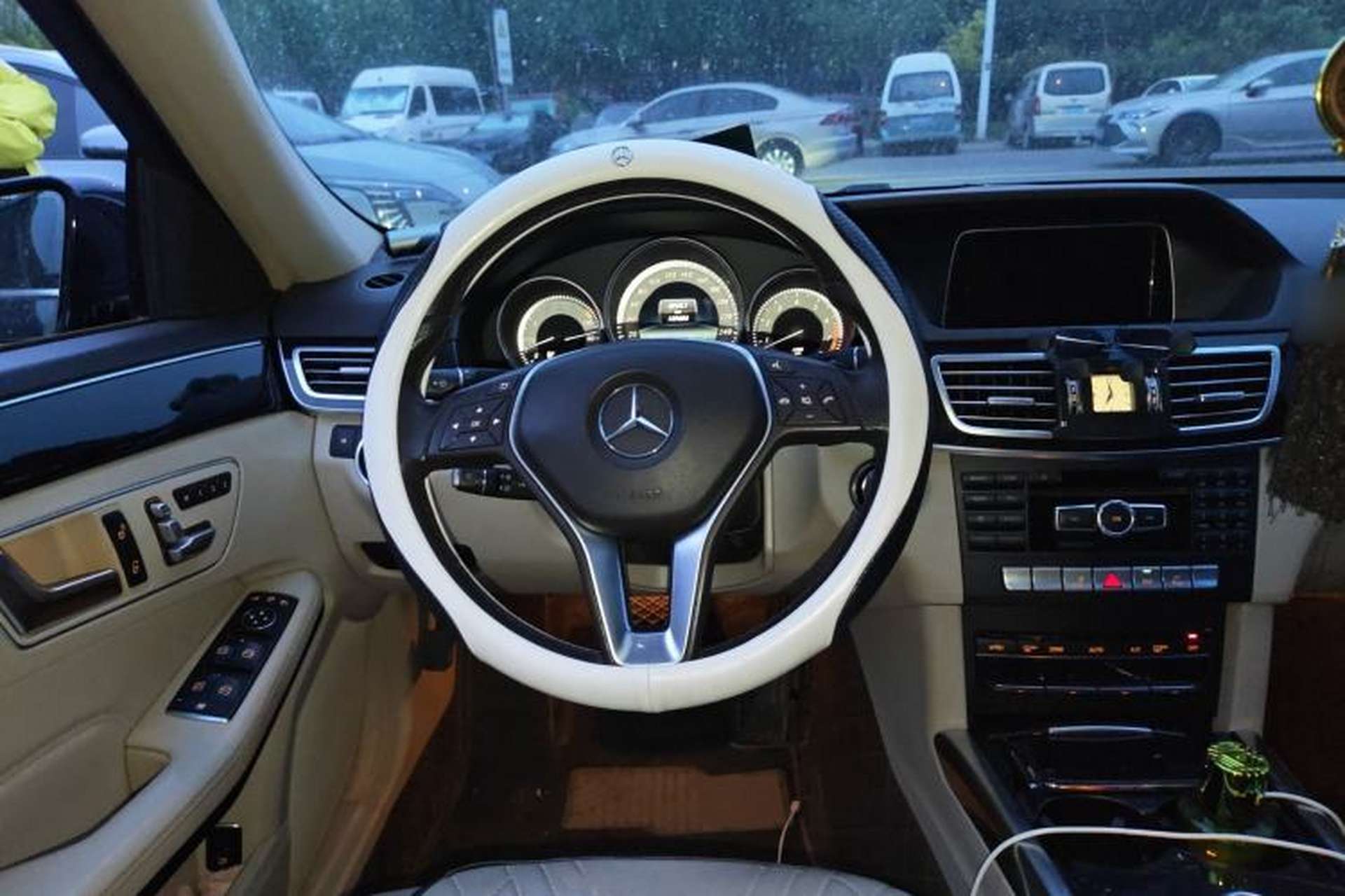 Used Mercedes-Benz E-Class 2015 E 260 L Sport Edition Steering Wheel