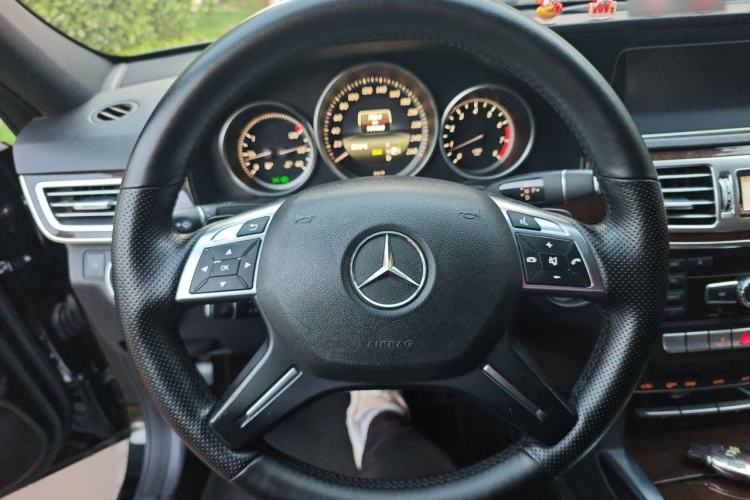 Used Mercedes-Benz E-Class 2015 E 200 L Steering Wheel