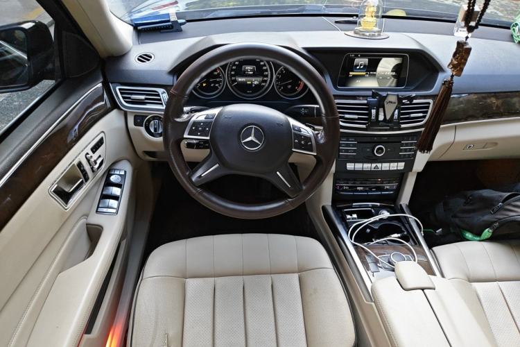 Used Mercedes-Benz E-Class 2015 E 200 L Steering Wheel