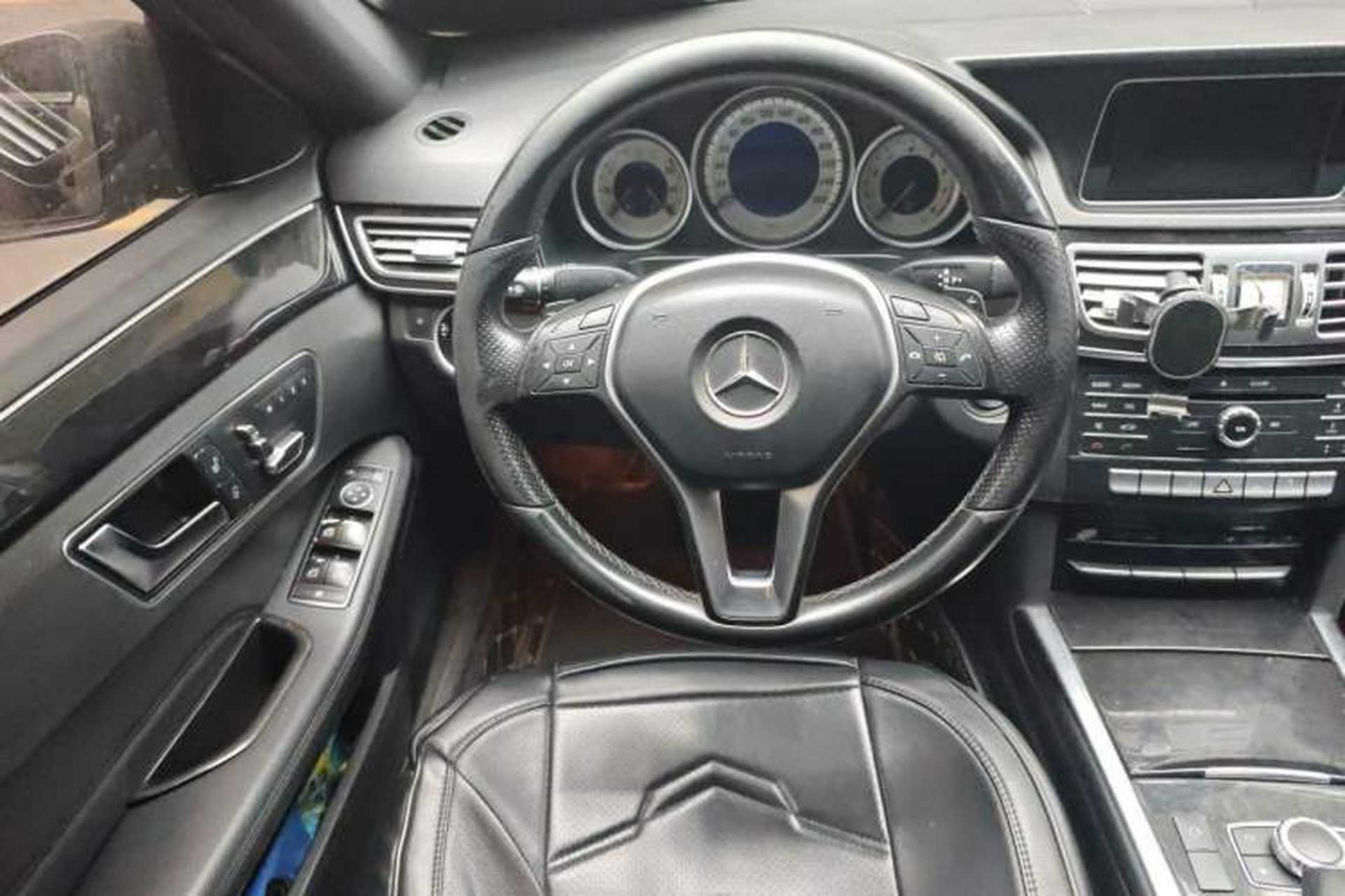 Used Mercedes-Benz E-Class 2015 Facelift E 200 L Sport Edition Steering Wheel