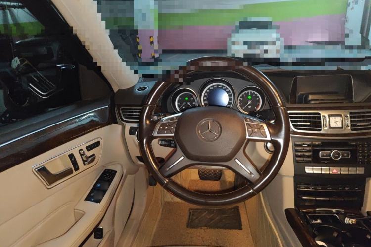 Used Mercedes-Benz E-Class 2015 E 200 L Steering Wheel