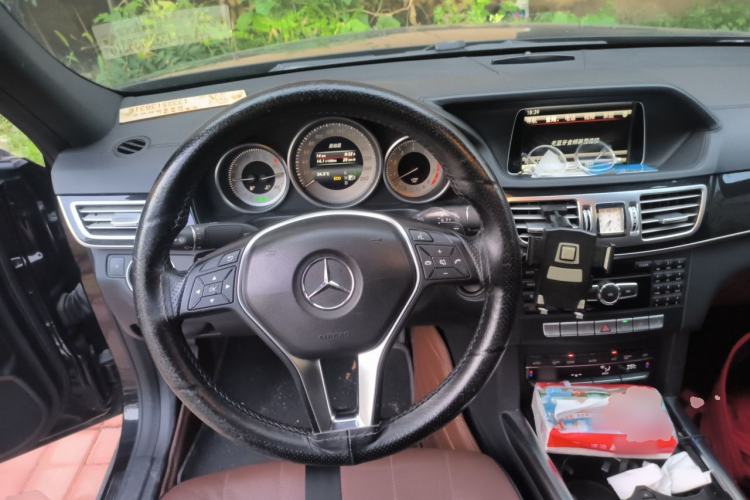Used Mercedes-Benz E-Class 2015 E 320 L Sport 4MATIC Steering Wheel