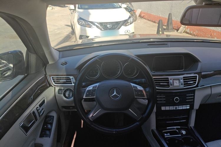 Used Mercedes-Benz E-Class 2015 Facelift E 200 L Steering Wheel