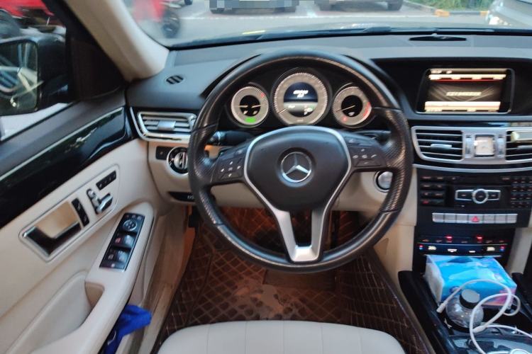 Used Mercedes-Benz E-Class 2015 E 260 L Sport Edition Steering Wheel