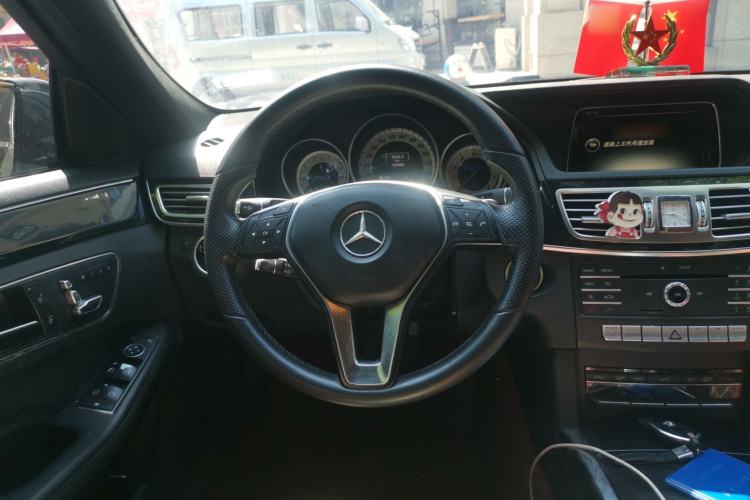 Used Mercedes-Benz E-Class 2015 Facelift E 200 L Sport Edition Steering Wheel