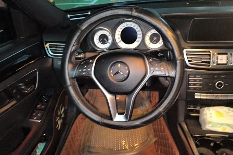 Used Mercedes-Benz E-Class 2015 Restyled E 260 L Sport Edition Steering Wheel