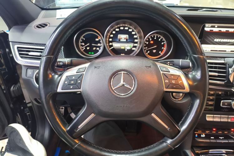 Used Mercedes-Benz E-Class 2015 E 320 L Steering Wheel