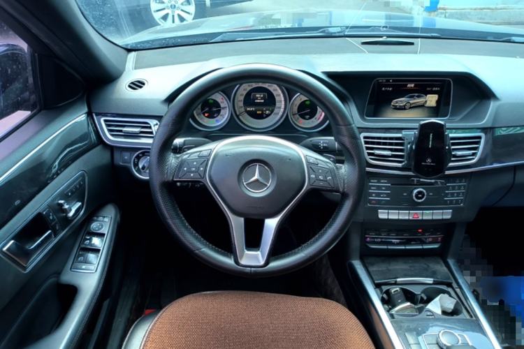 Used Mercedes-Benz E-Class 2015 Restyled E 260 L Sport Edition Steering Wheel