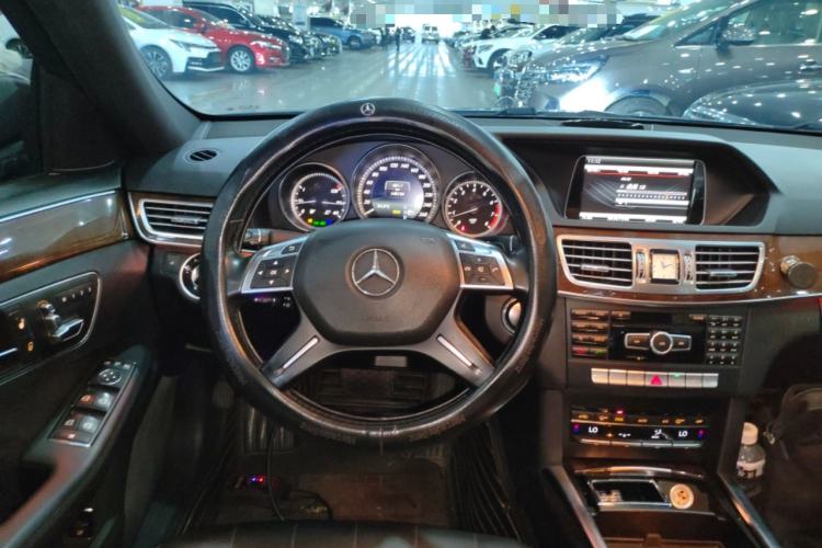 Used Mercedes-Benz E-Class 2015 E 200 L Steering Wheel