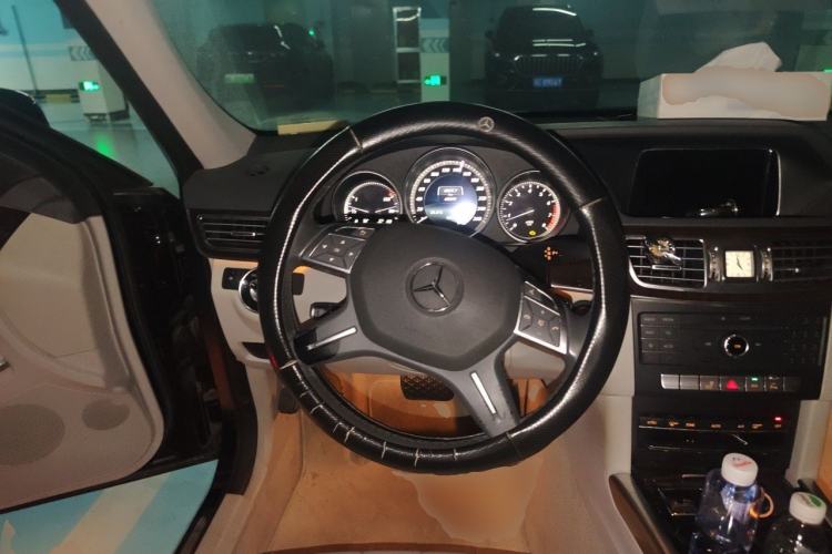 Used Mercedes-Benz E-Class 2015 Facelift E 200 L Steering Wheel