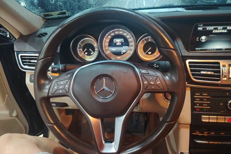 Used Mercedes-Benz E-Class 2015 Restyled E 260 L Sport Edition Steering Wheel