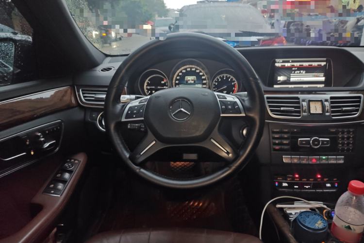 Used Mercedes-Benz E-Class 2015 E 320 L 4MATIC Steering Wheel