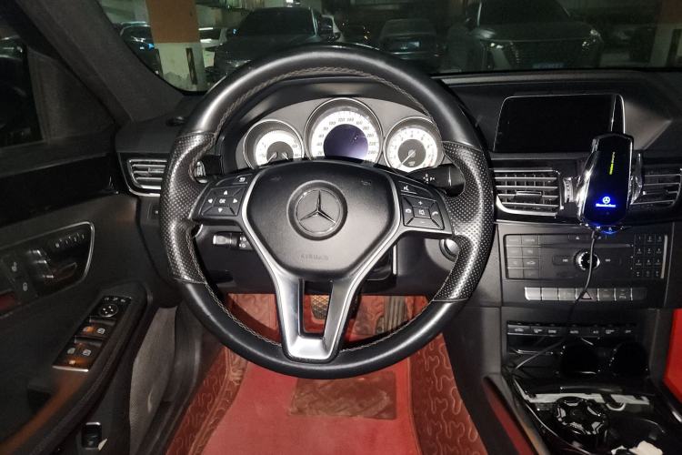 Used Mercedes-Benz E-Class 2015 Restyled E 260 L Sport Edition Steering Wheel