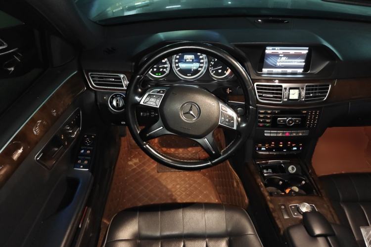 Used Mercedes-Benz E-Class 2015 E 200 L Steering Wheel