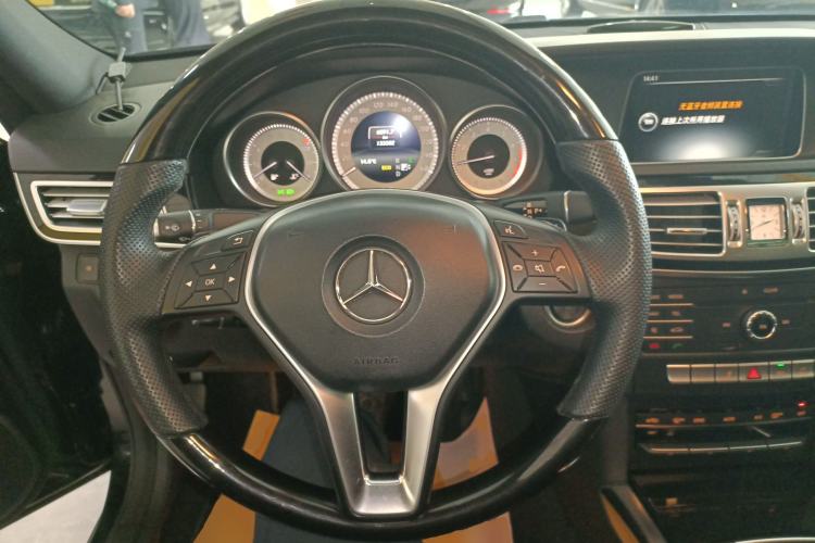 Used Mercedes-Benz E-Class 2015 Restyled E 260 L Sport Edition Steering Wheel
