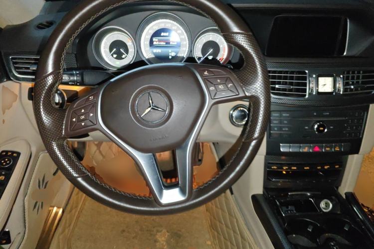 Used Mercedes-Benz E-Class 2015 E 260 L Sport Edition Steering Wheel