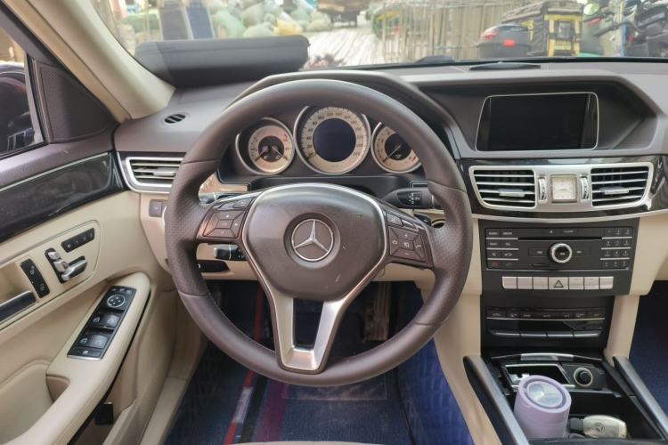 Used Mercedes-Benz E-Class 2015 E 260 L Sport Edition Steering Wheel