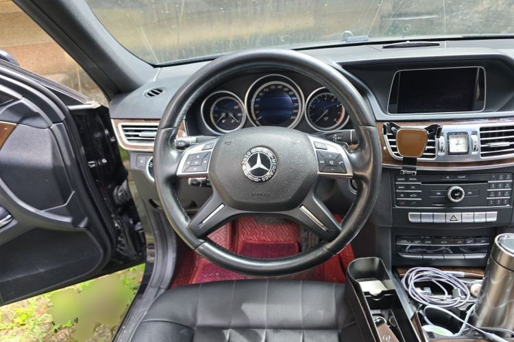 Used Mercedes-Benz E-Class 2015 E 200 L Steering Wheel