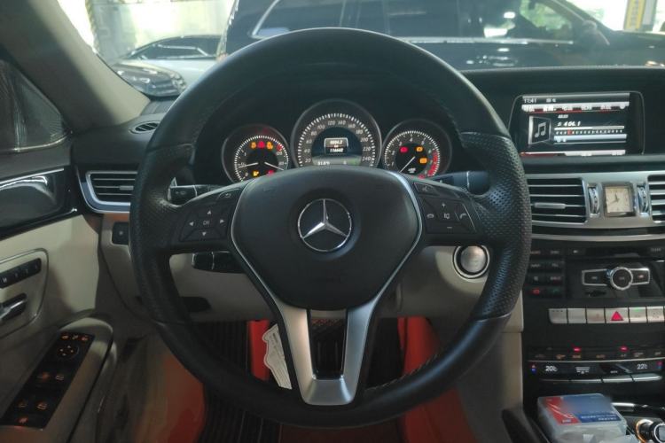 Used Mercedes-Benz E-Class 2015 E 320 L 4MATIC Steering Wheel