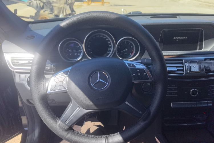Used Mercedes-Benz E-Class 2015 Facelift E 200 L Steering Wheel