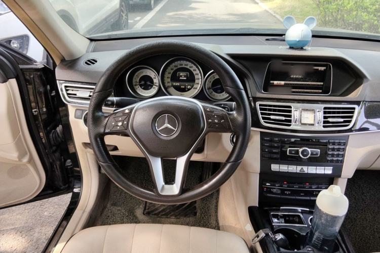 Used Mercedes-Benz E-Class 2015 E 260 L Sport Edition Steering Wheel