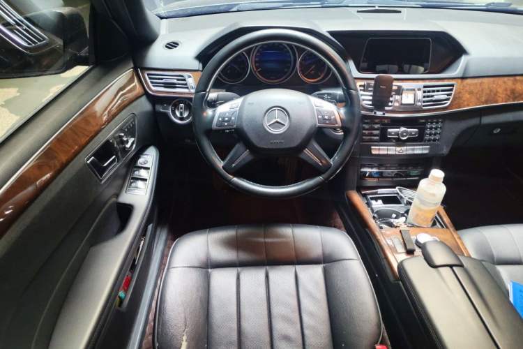 Used Mercedes-Benz E-Class 2015 E 200 L Steering Wheel