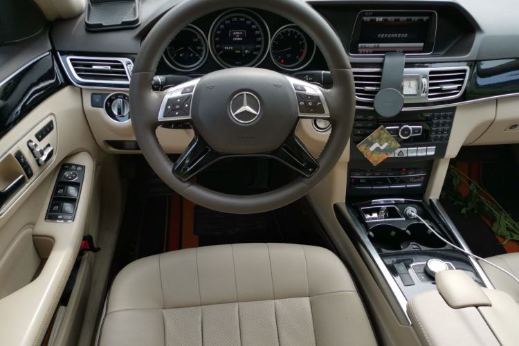 Used Mercedes-Benz E-Class 2015 E 260 L Steering Wheel