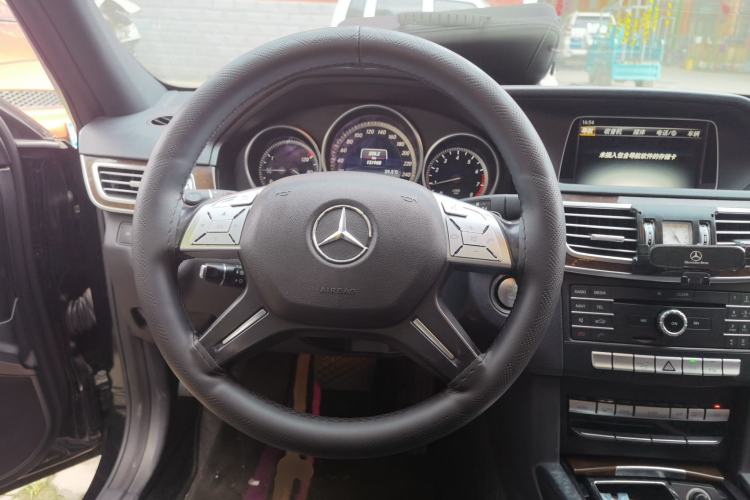 Used Mercedes-Benz E-Class 2015 E 200 L Steering Wheel
