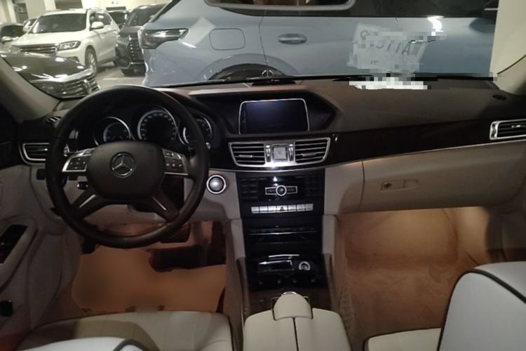 Used Mercedes-Benz E-Class 2015 E 200 L Steering Wheel