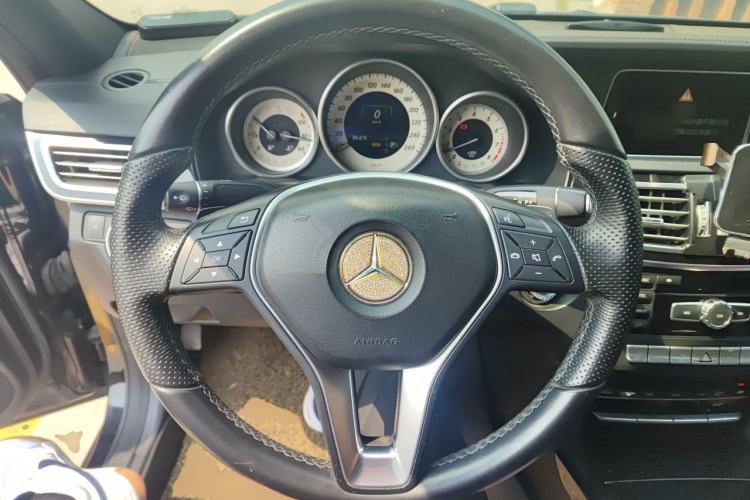 Used Mercedes-Benz E-Class 2015 E 320 L Sport 4MATIC Steering Wheel