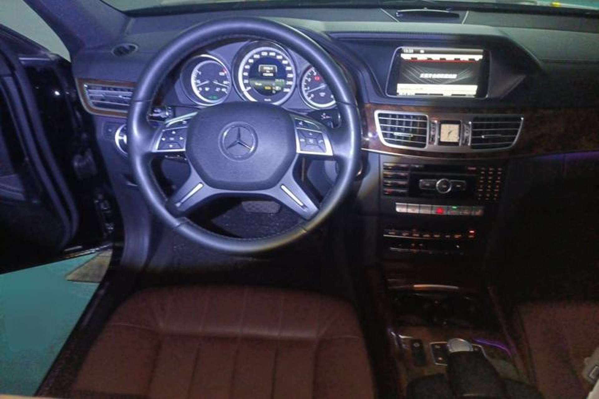 Used Mercedes-Benz E-Class 2015 E 320 L 4MATIC Steering Wheel