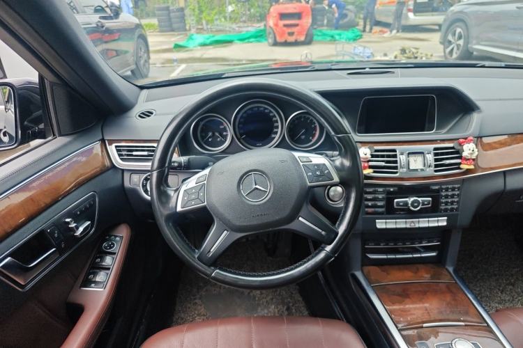 Used Mercedes-Benz E-Class 2015 E 320 L Steering Wheel