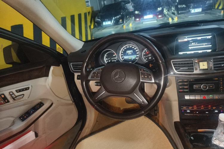 Used Mercedes-Benz E-Class 2015 E 200 L Steering Wheel