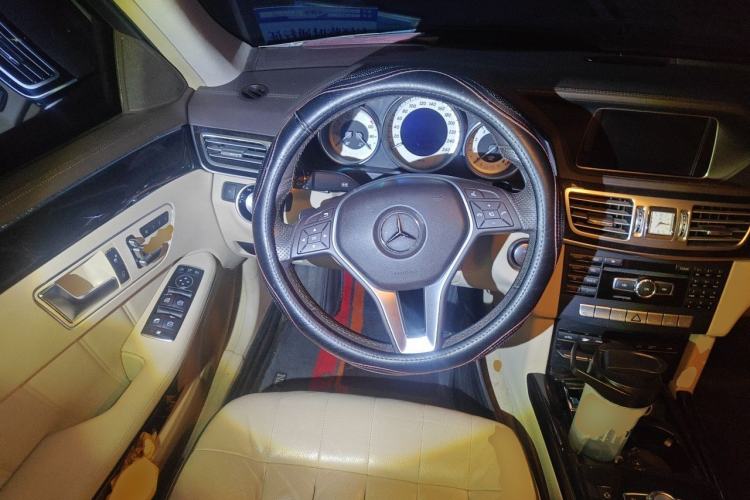 Used Mercedes-Benz E-Class 2015 E 320 L Sport 4MATIC Steering Wheel