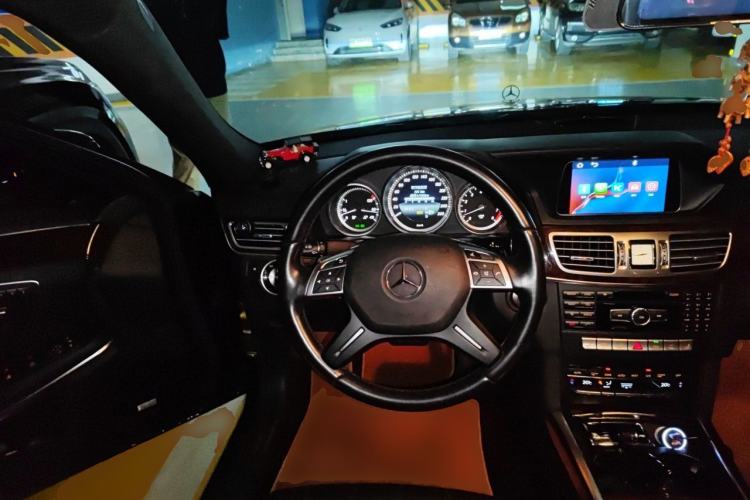Used Mercedes-Benz E-Class 2015 E 320 L Steering Wheel