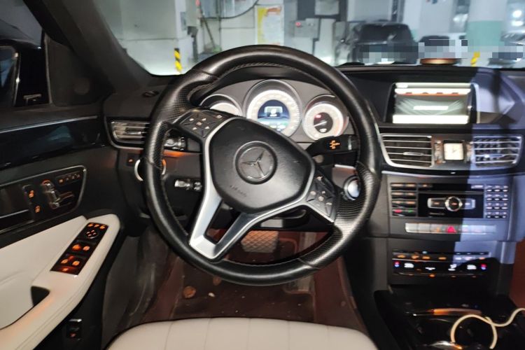 Used Mercedes-Benz E-Class 2015 E 260 L Sport Edition Steering Wheel