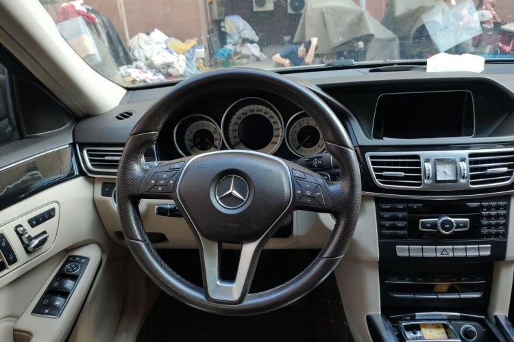 Used Mercedes-Benz E-Class 2015 E 260 L Sport Edition Steering Wheel