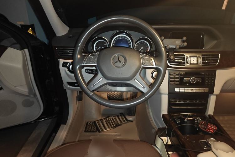 Used Mercedes-Benz E-Class 2015 E 200 L Steering Wheel