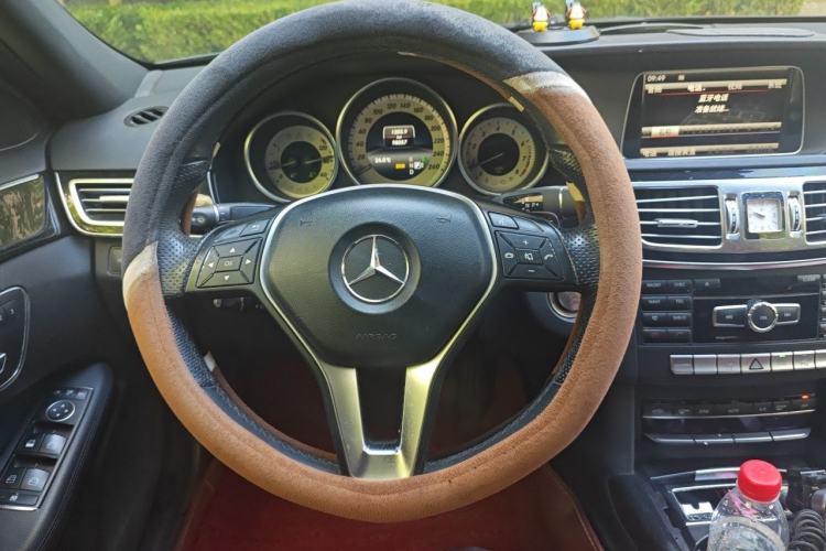 Used Mercedes-Benz E-Class 2015 E 260 L Sport Edition Steering Wheel