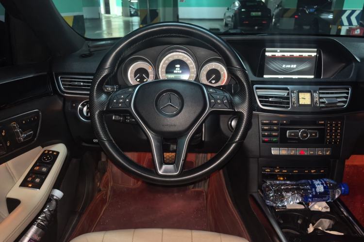 Used Mercedes-Benz E-Class 2015 Revised E 260 L Sport Luxury Edition Steering Wheel