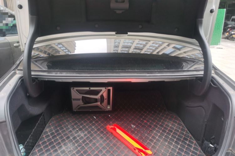 Used Mercedes-Benz E-Class 2015 E 260 L Trunk