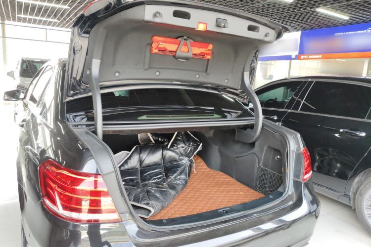Used Mercedes-Benz E-Class 2015 E 320 L 4MATIC Trunk