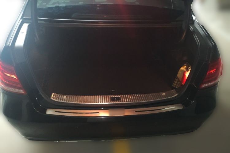 Used Mercedes-Benz E-Class 2015 Facelift E 200 L Trunk