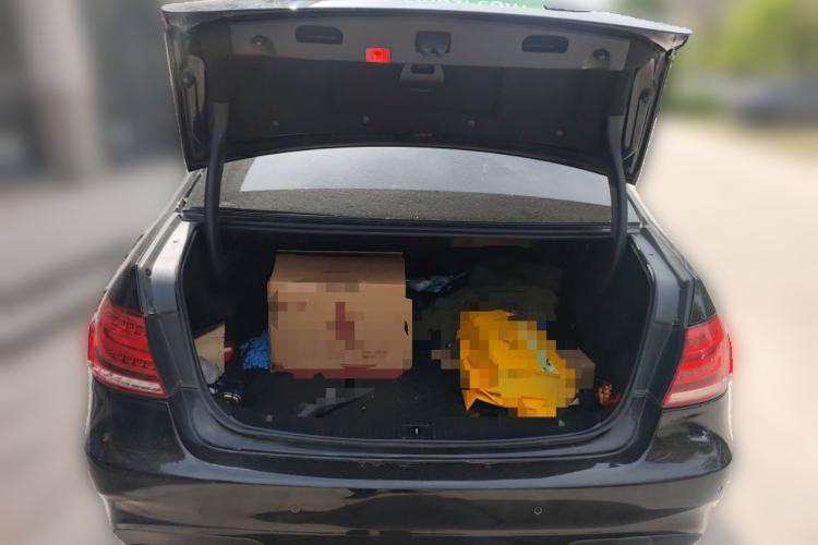 Used Mercedes-Benz E-Class 2015 E 260 L Sport & Fashion Model Trunk
