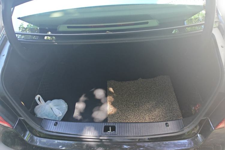 Used Mercedes-Benz E-Class 2015 E 200 L Sport Edition Trunk