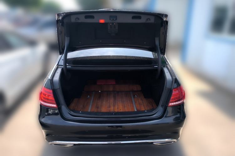 Used Mercedes-Benz E-Class 2015 Restyled E 260 L Sport Edition Trunk