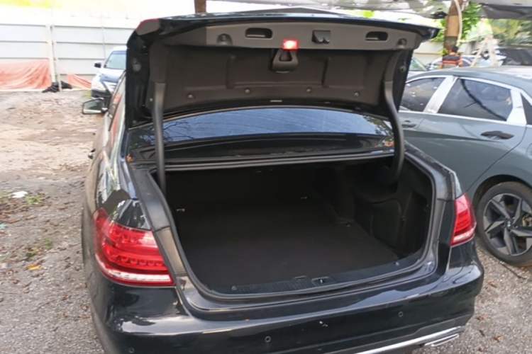 Used Mercedes-Benz E-Class 2015 Restyled E 260 L Sport Edition Trunk