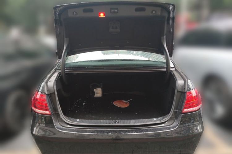 Used Mercedes-Benz E-Class 2015 E 200 L Sport Edition Trunk