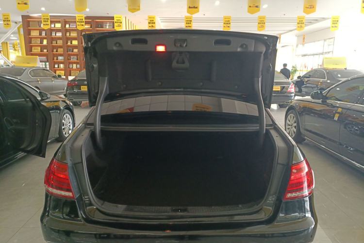 Used Mercedes-Benz E-Class 2015 Restyled E 260 L Sport Edition Trunk